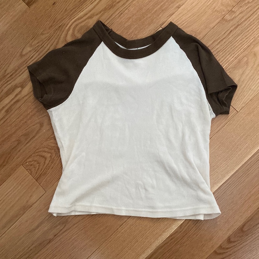 Brandy Melville short sleeved shirt